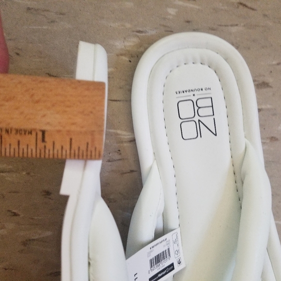 Sandals - Picture 9 of 9